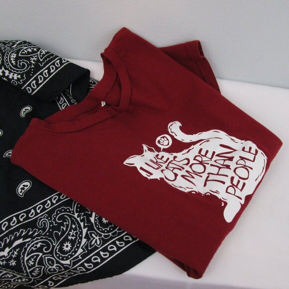 Dark Red Cotton Cat Lovers Graphic T-Shirt - Picture 6 of 9